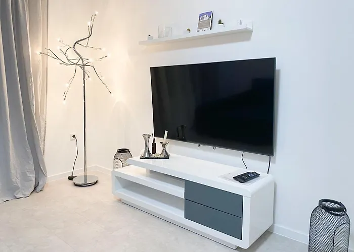 1-3 Pers. 0,9 Km Zum Zentrum - Moderne In