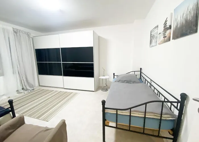 1-3 Pers. 0,9 Km Zum Zentrum - Moderne In Appartement *